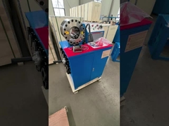 200 Pcs/h Mesin Crimping Hose Karet Kinerja yang dapat diandalkan Dengan 600T Crimping Force