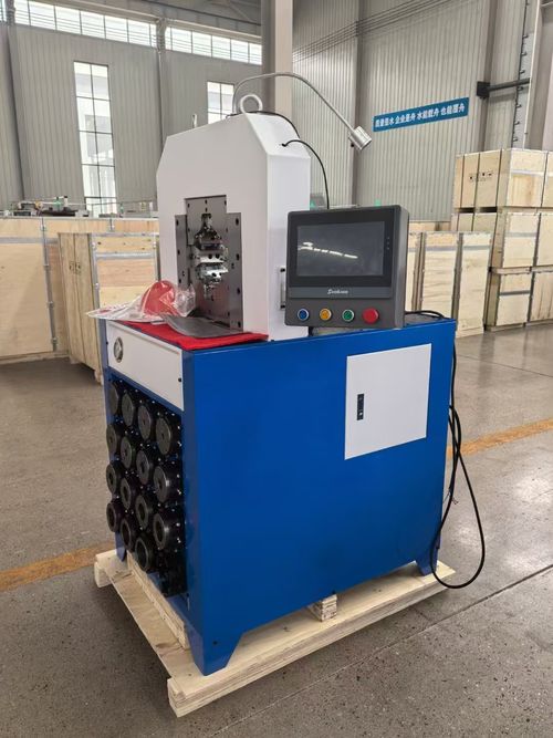 Berita perusahaan terbaru tentang 3 Inch PLC Control Systerm layar sentuh + cepat mengubah Hose mesin crimping untuk klien mengunjungi dan membuat pesanan