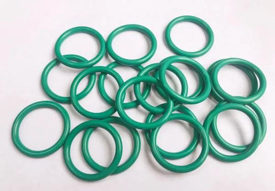 70 Shore A Karet O Rings Dengan Kekuatan Tear 16-30 N/Mm Dan C/S Ukuran