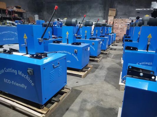 Harga yang bagus Mesin pemotong selang tugas berat dengan berat 128kg dan ukuran 850*600*1200mm on line