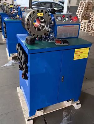 6-51mm Daya listrik 220v/240v/380v/415v Mesin Crimping Hose Karet 600T Crimping Force Dengan Ukuran 860*640*1300 mm