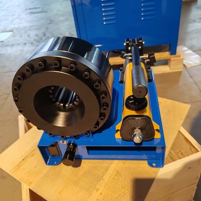 Mesin Crimping Selang Hidraulik Manual dengan Dukungan Teknis Dan Layanan ± 0.01mm Keakuratan Crimping