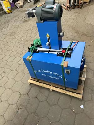Blue Skiving bebas debu dan 4 lapisan Mesin pemotong selang karet listrik dengan kontrol tombol canggih dan ramah pengguna