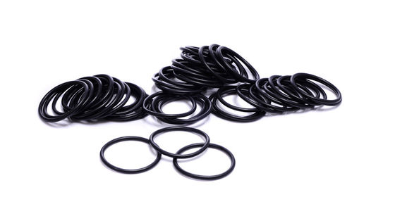 Bahan baku yang berbeda Teknologi cetakan kompresi Karet O cincin segel untuk 5000 psi rentang tekanan tinggi- dijamin