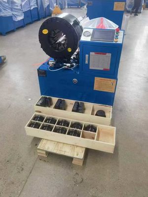 Sistem Kontrol PLC Layanan OEM Industri 16 Dies Warna Biru 4 Inch Crimping Range Alat Crimping Hidrolik Listrik 0.01mm Keakuratan Mesin Crimping Selang