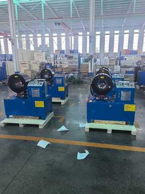Harga yang bagus Mesin Crimping Selang Hidrolik 4 Inci dengan Kontrol PLC 16 Dies Rentang 6-102mm on line