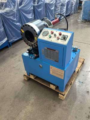 Mesin Crimping Selang Hidrolik dengan Efisiensi 200 Pcs Per Jam, Termasuk 10 Dies, dan Gaya Crimping 600T