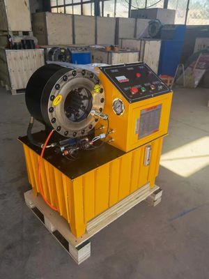 Harga yang bagus DX68 Finn Power Hose Crimper 600T Akurasi Tinggi Dengan Tenaga Besar on line