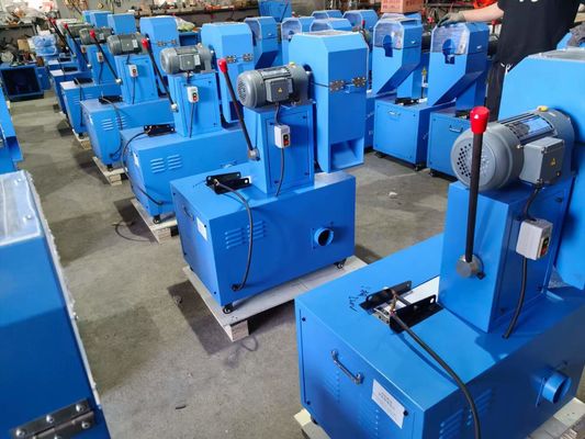 Harga yang bagus Mesin pemotong selang karet 850*600*1200mm untuk program pelatihan dukungan dan layanan on line