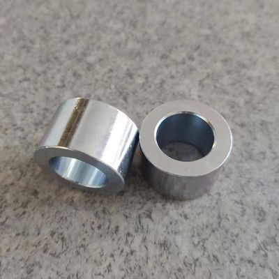 Harga yang bagus Standar bahan baku yang berbeda Forklift Fittings selang hidrolik yang dapat digunakan kembali Wanita Pria Fittings selang hidrolik Ferrule on line