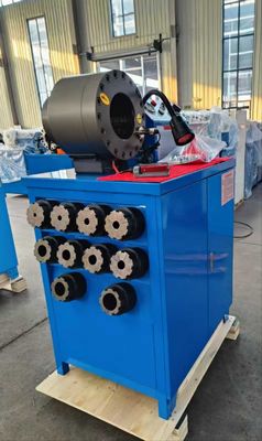 Teknologi Baru Proses Forging 2 Inch Model Tinggi Biru Warna 10 Dies Hose Crimper / Karet Hose Crimping Mesin Dengan 600T Crimping Force