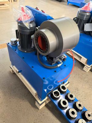 Proses pemalsuan satu bagian tanpa titik las, bahan berbentuk satu bagian, kekerasan tinggi, ketahanan aus, umur panjang Pompa minyak Tekanan 31,5Mpa Pompa Crimping Mesin DX68 Pompa Crimper