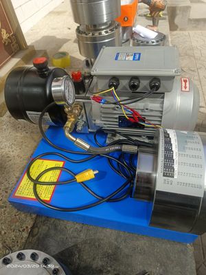 2.2 KW 220V Hydraulic Hose Crimping Machine dengan 1/4 Inch sampai 1 Inch Crimping Range untuk 6-25mm Hoses dan 7 Dies
