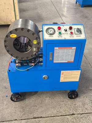 Harga yang bagus Mesin Crimping Selang Mobile 2 Inci 10 Dies Dengan Gaya Crimping 600T Dan Efisiensi 200 Pcs Per Jam on line