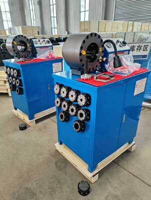 2 Inch 600T Crimping Force Rubber Hose Crimping Machine Dengan Jangkauan 6-51mm Dan 10 Dies yang Bisa Diganti