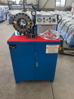 Mesin Pengepres Selang Karet Elektrik 2 Inci dengan Gaya Pengepres 600T, Jangkauan 6-51mm, dan 10 Cetakan yang Dapat Dipertukarkan