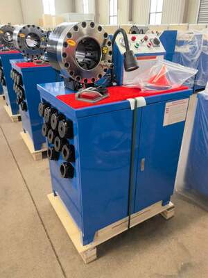 Mesin Pengepres Selang Karet 2 Inci 600 Ton Dari 6mm Hingga 51mm Model Lebih Tinggi Warna Biru Tegangan 220v/380v Dengan 10 Cetakan yang Dapat Dipertukarkan dan Aplikasi Hidrolik