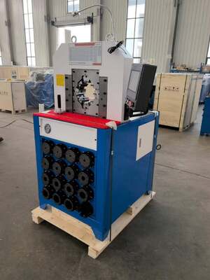 3 Inch Super Ketebalan Model 220v/380v Hydraulic Hose Crimping Machine PLC / Sistem Kontrol kapas 2800KN Crimper Force And 6-76mm Crimping Range 15 Dies Untuk Aplikasi Hidraulik