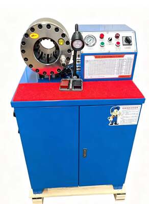 Mesin Crimping Selang Karet 2 Inci 600T 31,5Mpa Model Lebih Tinggi Warna Biru Tegangan 220V/380V dengan Rentang Crimping 6-51Mm dan 10 Cetakan yang Dapat Dipertukarkan