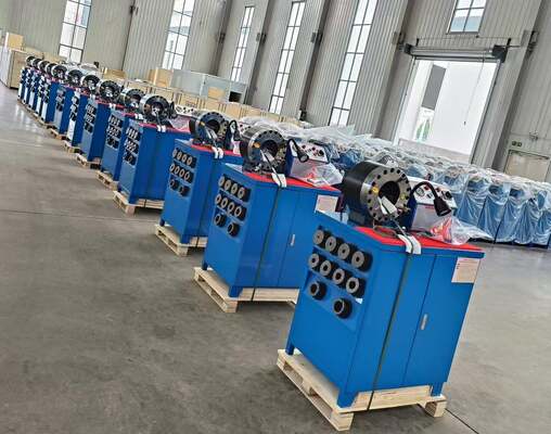Harga yang bagus Mesin Crimping Selang Karet 600T 31,5Mpa Model Lebih Tinggi Warna Biru 3kw Tombol Motor Kontrol Systerm Tegangan 220v/240v/380v/415v Dengan Rentang Crimping 6-51mm Dan 10 Dies yang Dapat Dipertukarkan on line