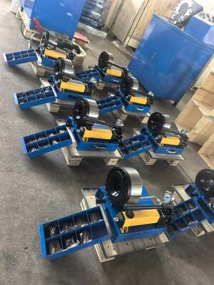 Harga yang bagus 1 Inch Manual Hydraulic Hose Crimping Machine Rentang Crimping Dari 6mm hingga 25mm Tanpa Tegangan Dengan 7 Dies Untuk Aplikasi Hidraulik Tekanan yang Berbeda Dari 31,5 Up Reach hingga 60 Mpa Sesuai Permintaan Pelanggan online