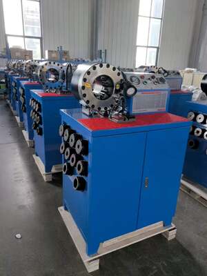 Harga yang bagus 2 Inch 600T 31.5Mpa Mesin Crimping Hose Karet Model Tinggi Warna Biru 3kw / 4kw Motor Button Control Systerm 220v / 240v / 380v / 415v Tegangan Dengan 6-51mm Crimping Range Dan 10 Dies Bergantian online